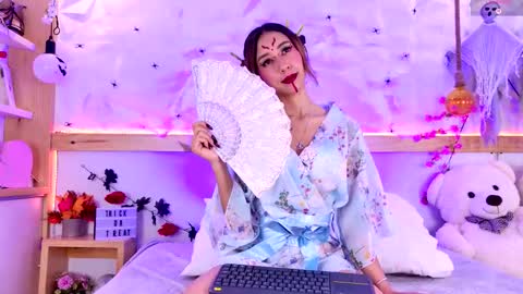 Sophie online show from 10/30/25, 01:12