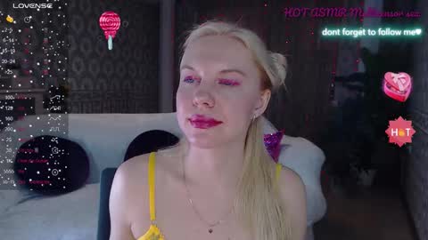 Lisa online show from 09/12/25, 02:44