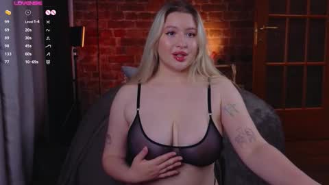 soulmeinme online show from 11/04/25, 08:08