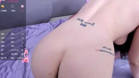 Snapshot of sourcherry1 chatting on 11/03/25, 08:32 sourcherry1 online show from 11/03/25, 08:32