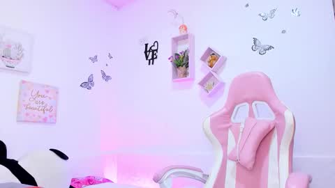 Snapshot of soy_alice chatting on 09/11/25, 03:17 Alicia PVT OPEN online show from 09/11/25, 03:17