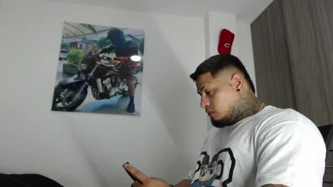 Snapshot of soy_apolo chatting on 09/14/25, 12:32 soy_apolo online show from 09/14/25, 12:32