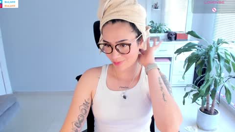 Luisa    online show from 01/20/25, 07:25
