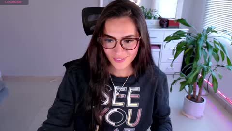 Luisa    online show from 01/29/25, 10:11
