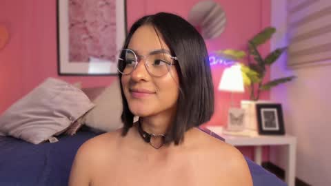 Snapshot of soysaraa_ chatting on 01/08/25, 07:45 Aleja online show from 01/08/25, 07:45