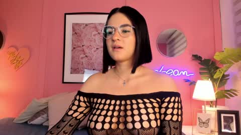 Snapshot of soysaraa_ chatting on 02/01/25, 05:07 Aleja online show from 02/01/25, 05:07