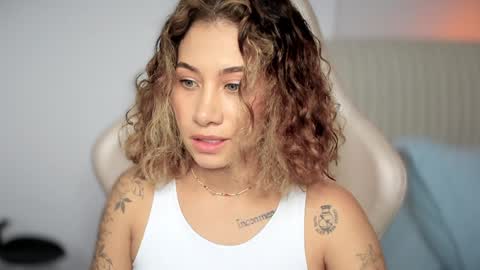 Snapshot of soytulu_ chatting on 12/19/24, 03:19 brisa s online show from 12/19/24, 03:19