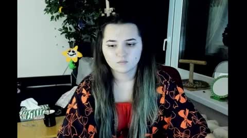 Snapshot of spanking_girls chatting on 12/22/24, 10:04 Evgenia online show from 12/22/24, 10:04