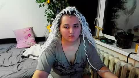 Snapshot of spanking_girls chatting on 01/05/25, 03:22 Evgenia online show from 01/05/25, 03:22