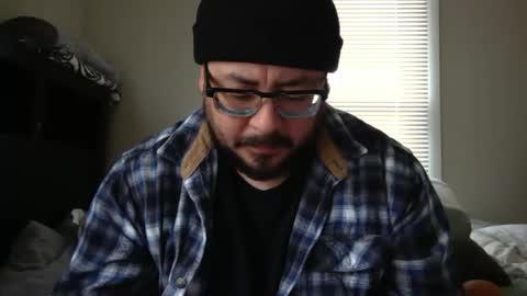 Snapshot of sparehamster chatting on 11/03/25, 03:46 sparehamster online show from 11/03/25, 03:46