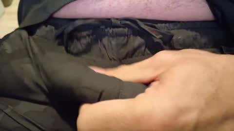 Snapshot of sparklenuts17 chatting on 12/23/24, 03:01 sparklenuts17 online show from 12/23/24, 03:01