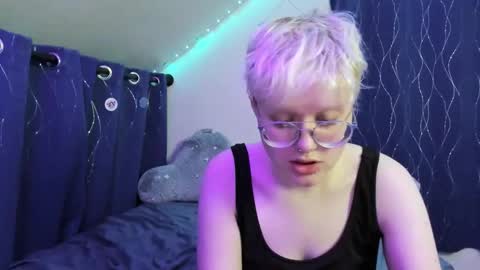 Snapshot of sparkling_water_hate_club chatting on 11/25/25, 07:30 Atticus Pendragon online show from 11/25/25, 07:30