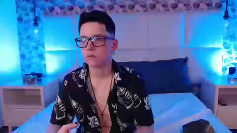 Snapshot of spencerm_ chatting on 10/28/25, 10:56 spencerm_ online show from 10/28/25, 10:56