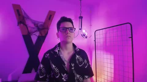 Snapshot of spencerm_ chatting on 11/10/25, 07:02 spencerm_ online show from 11/10/25, 07:02