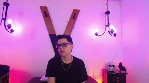 Snapshot of spencerm_ chatting on 11/22/25, 07:46 spencerm_ online show from 11/22/25, 07:46