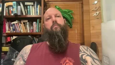 Beard Guy online show from 01/07/25, 02:53