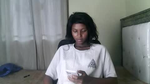 Snapshot of spicebae256 chatting on 09/18/25, 09:55 Smiles online show from 09/18/25, 09:55