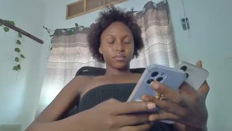 Snapshot of spicebae256 chatting on 10/02/25, 09:16 Smiles online show from 10/02/25, 09:16