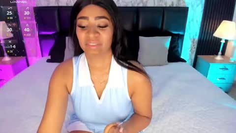 Snapshot of spicyamelia chatting on 11/12/25, 02:06 Amelia GTM-5 817 IG Spicychoco am online show from 11/12/25, 02:06