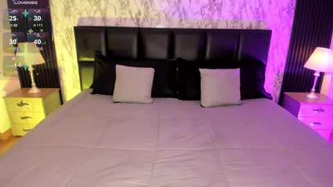 Snapshot of spicyamelia chatting on 11/14/25, 01:54 Amelia GTM-5 817 IG Spicychoco am online show from 11/14/25, 01:54