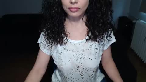 Snapshot of spoiled__doll chatting on 12/10/24, 08:40 Doll online show from 12/10/24, 08:40