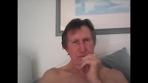 Snapshot of sportbill181 chatting on 09/20/25, 10:22 sportbill181 online show from 09/20/25, 10:22