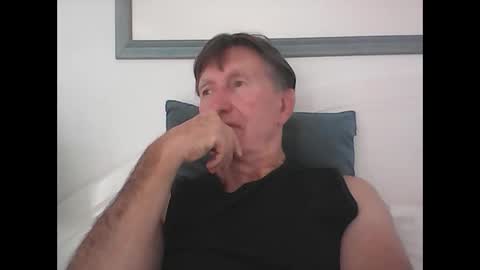 Snapshot of sportbill181 chatting on 10/26/25, 09:10 sportbill181 online show from 10/26/25, 09:10