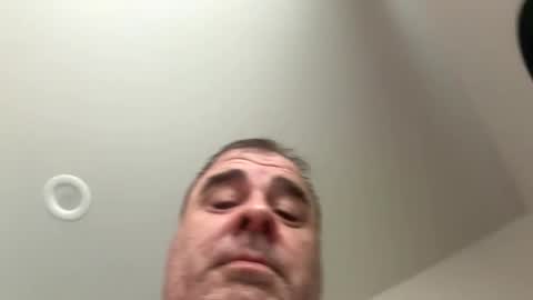 sprtsnut33 online show from 11/15/25, 06:04