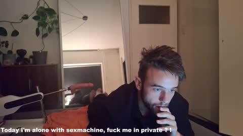 Snapshot of squirtproff chatting on 09/29/25, 06:13 Squirtproff online show from 09/29/25, 06:13