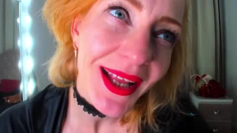 Snapshot of squirtymom chatting on 09/29/25, 11:59 Alisa online show from 09/29/25, 11:59