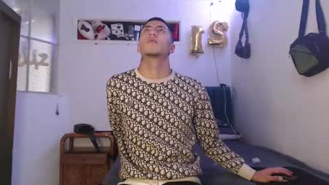 Snapshot of sr_porn01 chatting on 12/21/24, 07:06 sr_porn01 online show from 12/21/24, 07:06