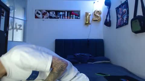 Snapshot of sr_porn01 chatting on 12/26/24, 04:04 sr_porn01 online show from 12/26/24, 04:04