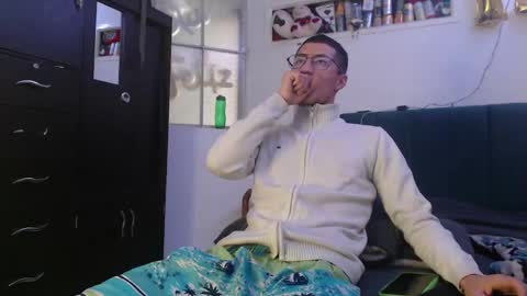 Snapshot of sr_porn01 chatting on 02/17/25, 03:20 sr_porn01 online show from 02/17/25, 03:20