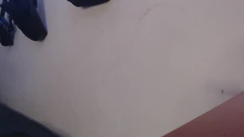 Snapshot of sr_porn01 chatting on 03/05/25, 06:45 sr_porn01 online show from 03/05/25, 06:45