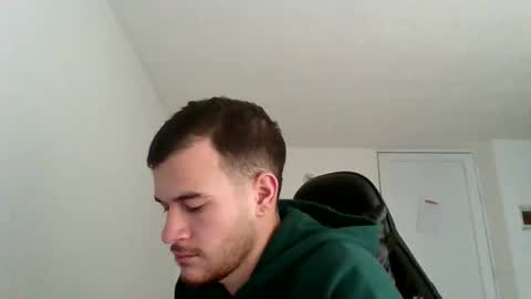 Snapshot of srbey_ chatting on 11/12/25, 02:01 Vic online show from 11/12/25, 02:01