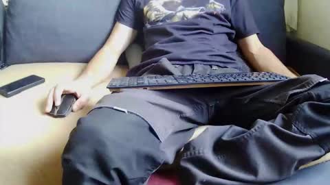 Srevinu online show from 11/15/25, 10:23