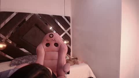 Snapshot of ss_samantha chatting on 01/16/25, 07:10 samantha online show from 01/16/25, 07:10