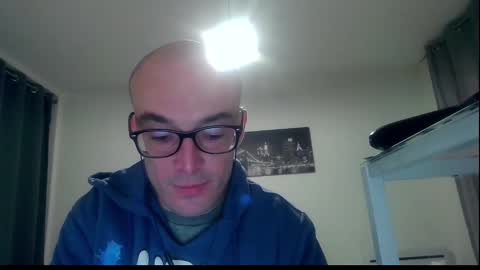 Snapshot of ssenzo chatting on 12/24/24, 08:49 ssenzo online show from 12/24/24, 08:49