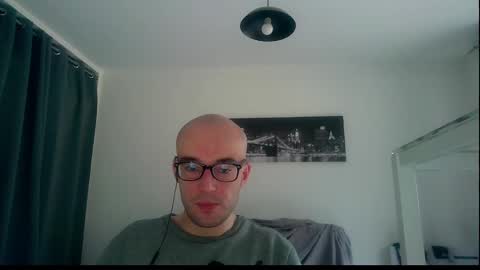 Snapshot of ssenzo chatting on 01/10/25, 07:57 ssenzo online show from 01/10/25, 07:57