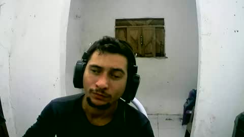 Snapshot of ssjkm chatting on 11/27/25, 02:13 Daniel online show from 11/27/25, 02:13