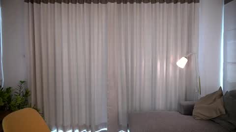 Snapshot of ssscarlett chatting on 03/12/25, 07:13 Scarlett online show from 03/12/25, 07:13