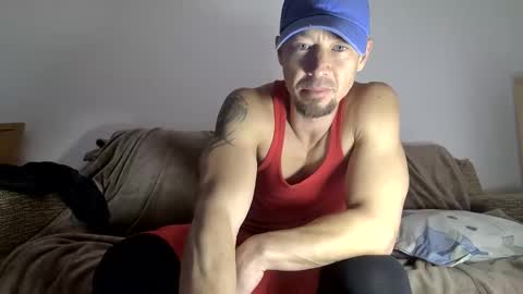 Snapshot of st_amor chatting on 03/10/25, 02:05 St Amor online show from 03/10/25, 02:05