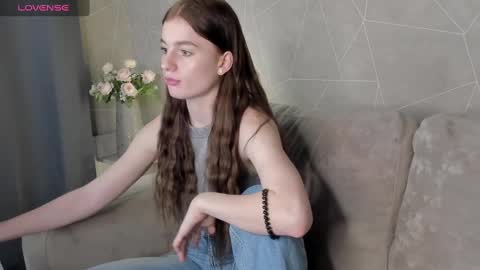 Stacey GMT5 Mo Tu We Th Fr Sa 3am -10am online show from 12/13/24, 04:33