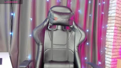 Stacey GMT5 Mo Tu We Th Fr Sa 3am -10am online show from 12/20/24, 02:49