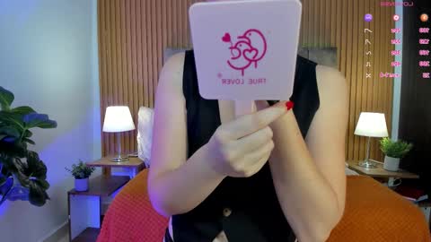 Stacy Woods online show from 10/21/25, 01:34