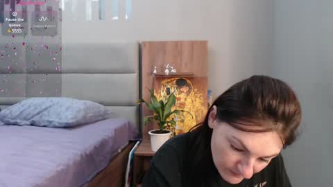 STACY online show from 02/06/25, 02:11