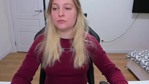 Snapshot of stacy_miraclee chatting on 01/05/25, 03:34 Stacy online show from 01/05/25, 03:34