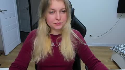 Snapshot of stacy_miraclee chatting on 01/29/25, 07:32 Stacy online show from 01/29/25, 07:32