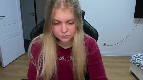 Snapshot of stacy_miraclee chatting on 03/06/25, 03:13 Stacy online show from 03/06/25, 03:13