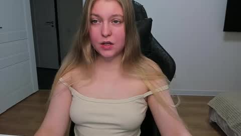 Stacy  online show from 11/06/25, 01:12